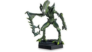 The Alien And Predator Figurine Collection Retro Mantis & Snake - The Comic Warehouse