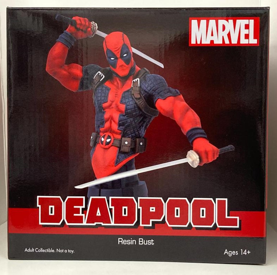 Deadpool Resin Bust - The Comic Warehouse