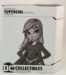 Supergirl Chrissie Zullo Dc Artist Alley Collectables ( Black & White Limited to 2000)