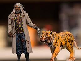 The Walking Dead: Ezekiel & Shiva McFarlane Toys (Skybound Exclusive Bloody) Figure