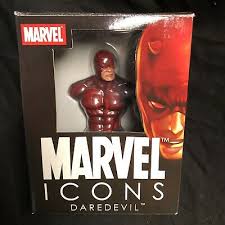 Daredevil: Limited Edition Marvel Icons Mini Bust - Comic Warehouse