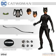 Catwoman: Dc 1:12 Mezco Toys Collective (LEG OF FIGURE CAME BROKEN BUT NOW FIXED)