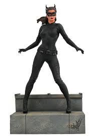 The Dark Knight Rises Catwoman Pvc Gallery Figure