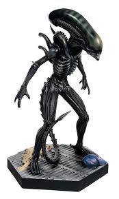 The Alien & Predator Figurine Collection: Alien Xenomorph Mega Special - Comic Warehouse