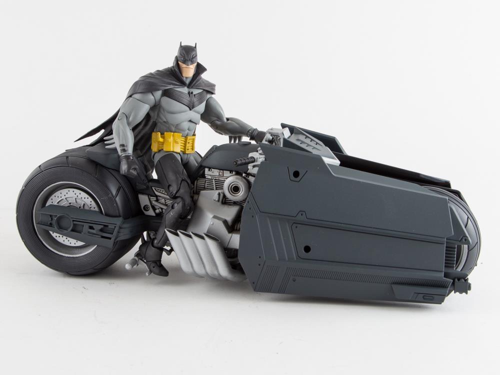 DC Multiverse Batcycle - The Comic Warehouse